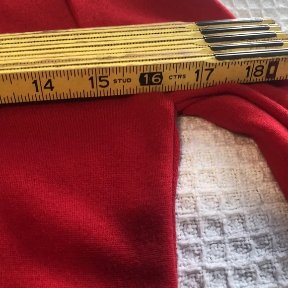 💋 Buy 2 for 15.00  Chico’s Red Keyhole size 0 size small ♥️♥️ - Picture 8 of 14